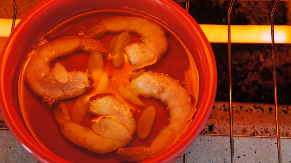 海老のアヒージョはオーブントースターで簡単にチン！