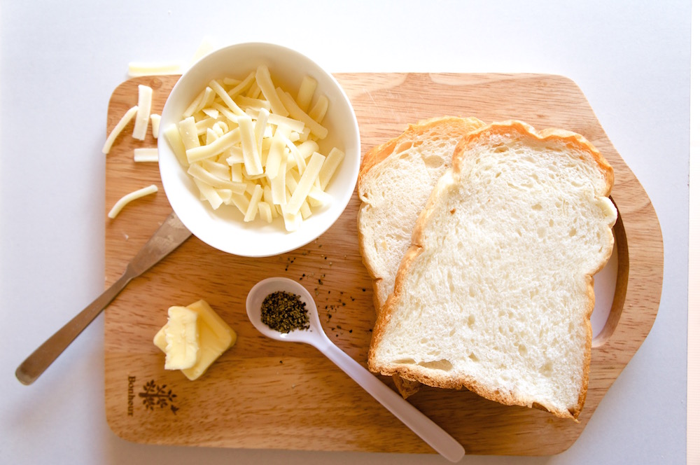 チーズペッパートーストとバターペッパートーストはシンプルモチモチで素材の味わいが美味すぎる！